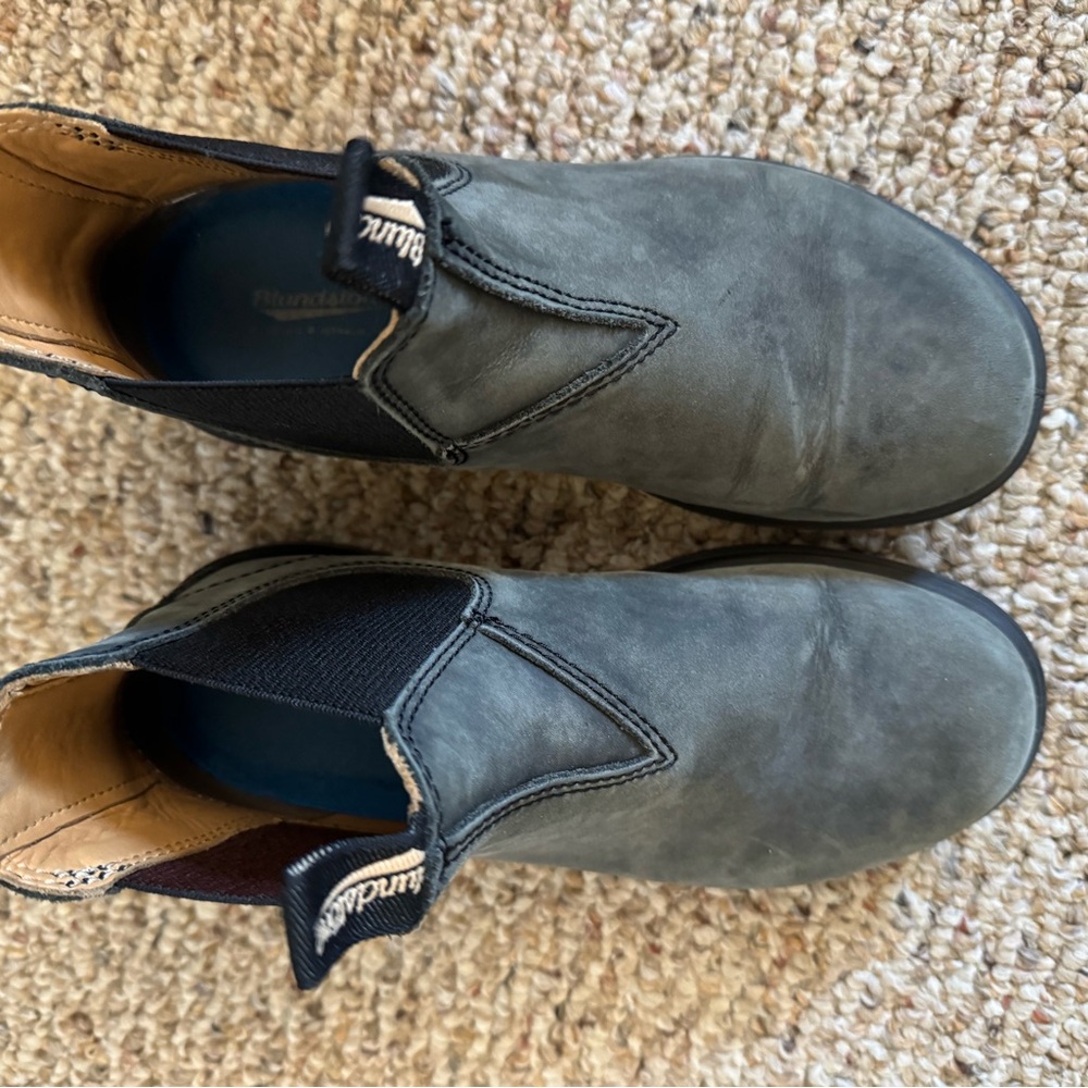Blundstone rustic black size 3